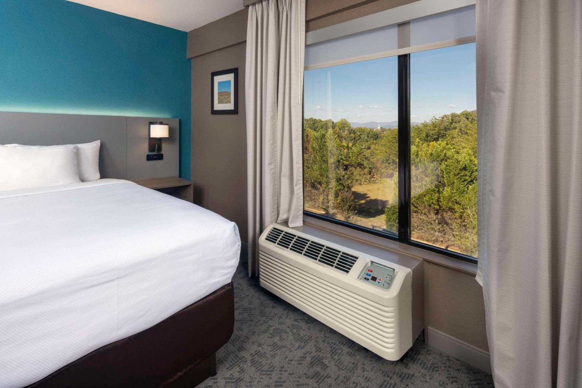 Comfort Inn & Suites Dahlonega University Area מראה חיצוני תמונה