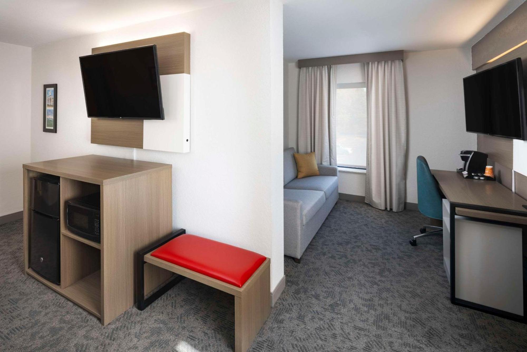 Comfort Inn & Suites Dahlonega University Area מראה חיצוני תמונה