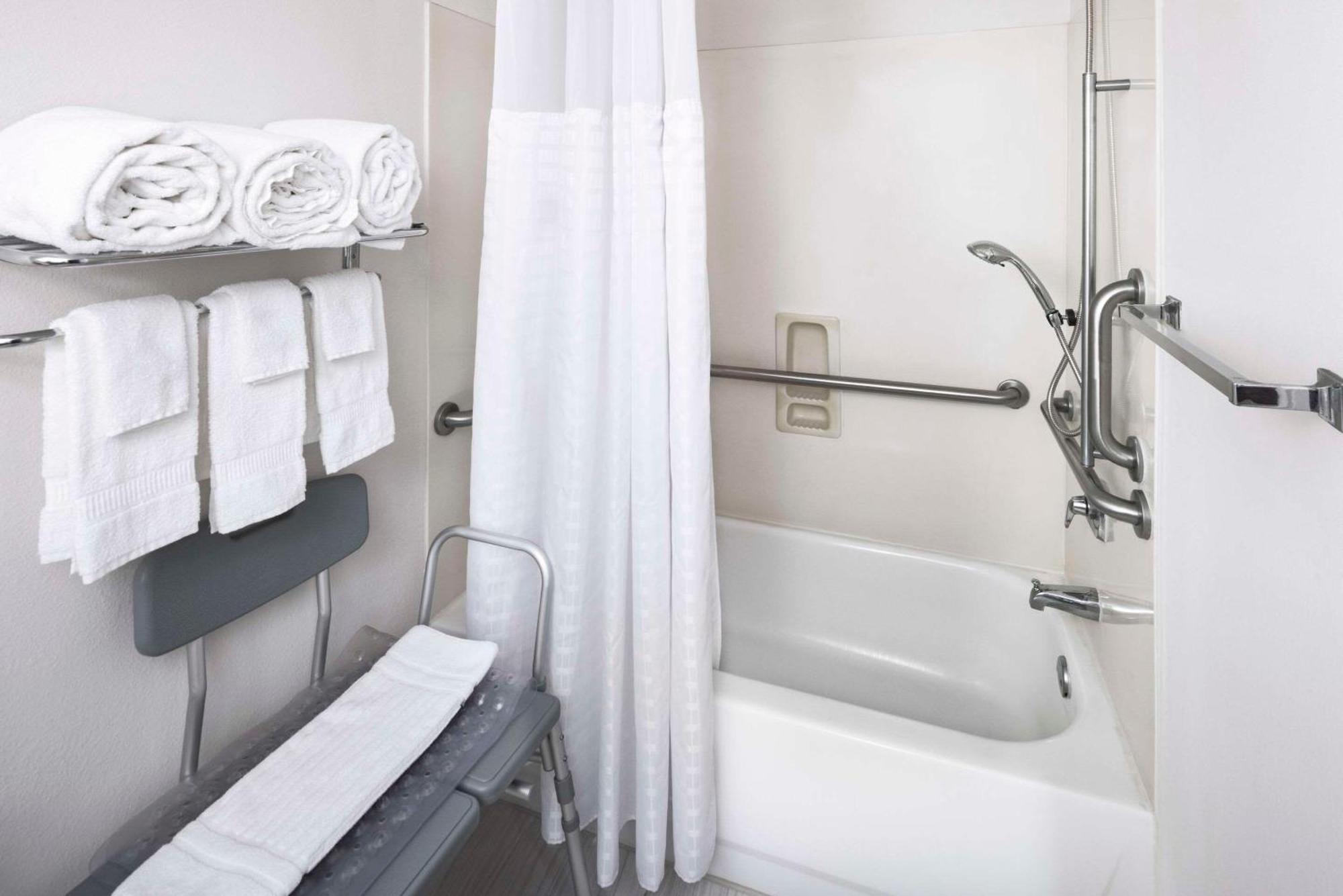 Comfort Inn & Suites Dahlonega University Area מראה חיצוני תמונה