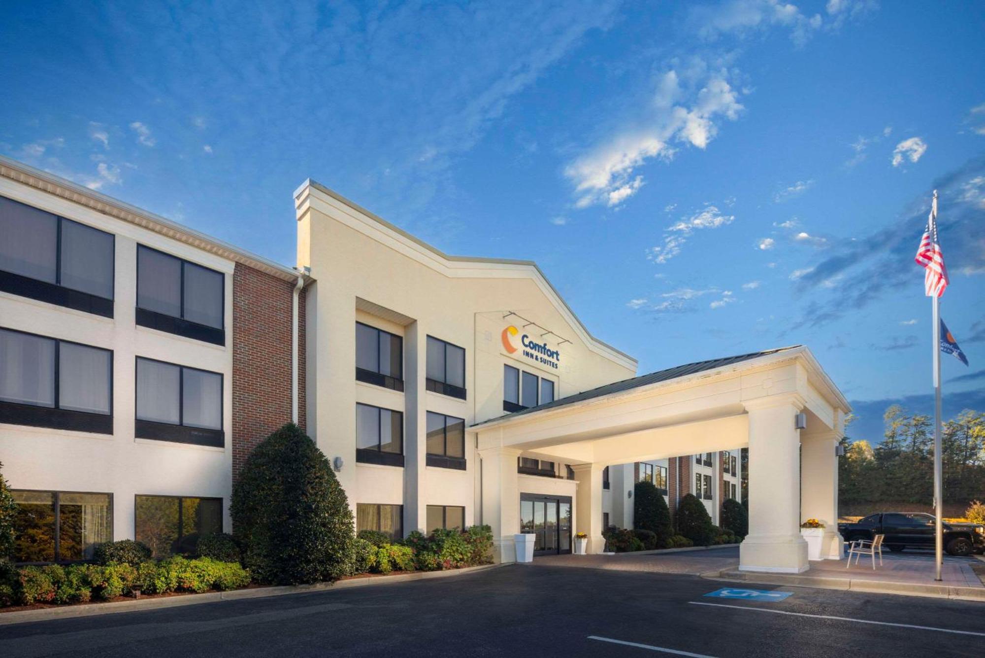 Comfort Inn & Suites Dahlonega University Area מראה חיצוני תמונה