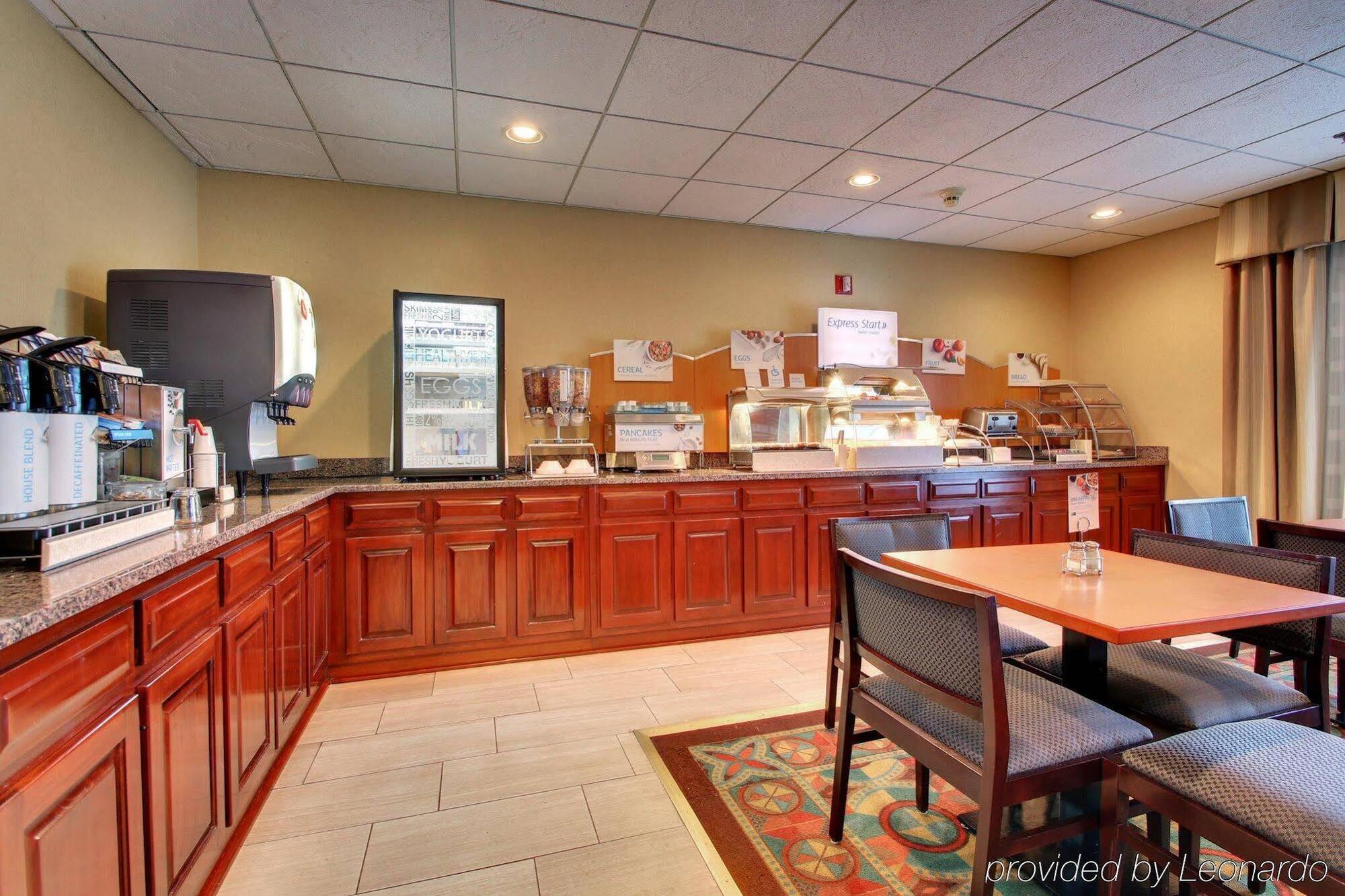 Comfort Inn & Suites Dahlonega University Area מראה חיצוני תמונה